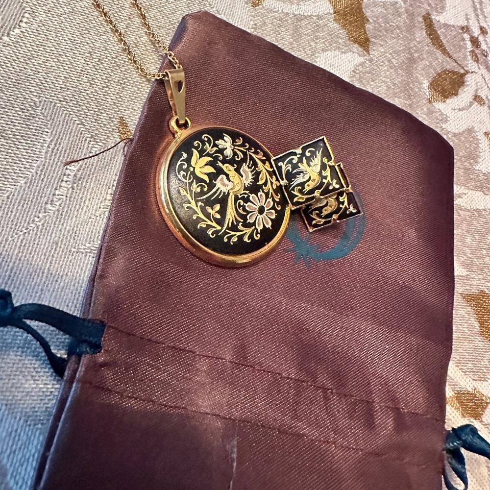 Elegant Gold and Black Spanish Damascene necklace and earrings